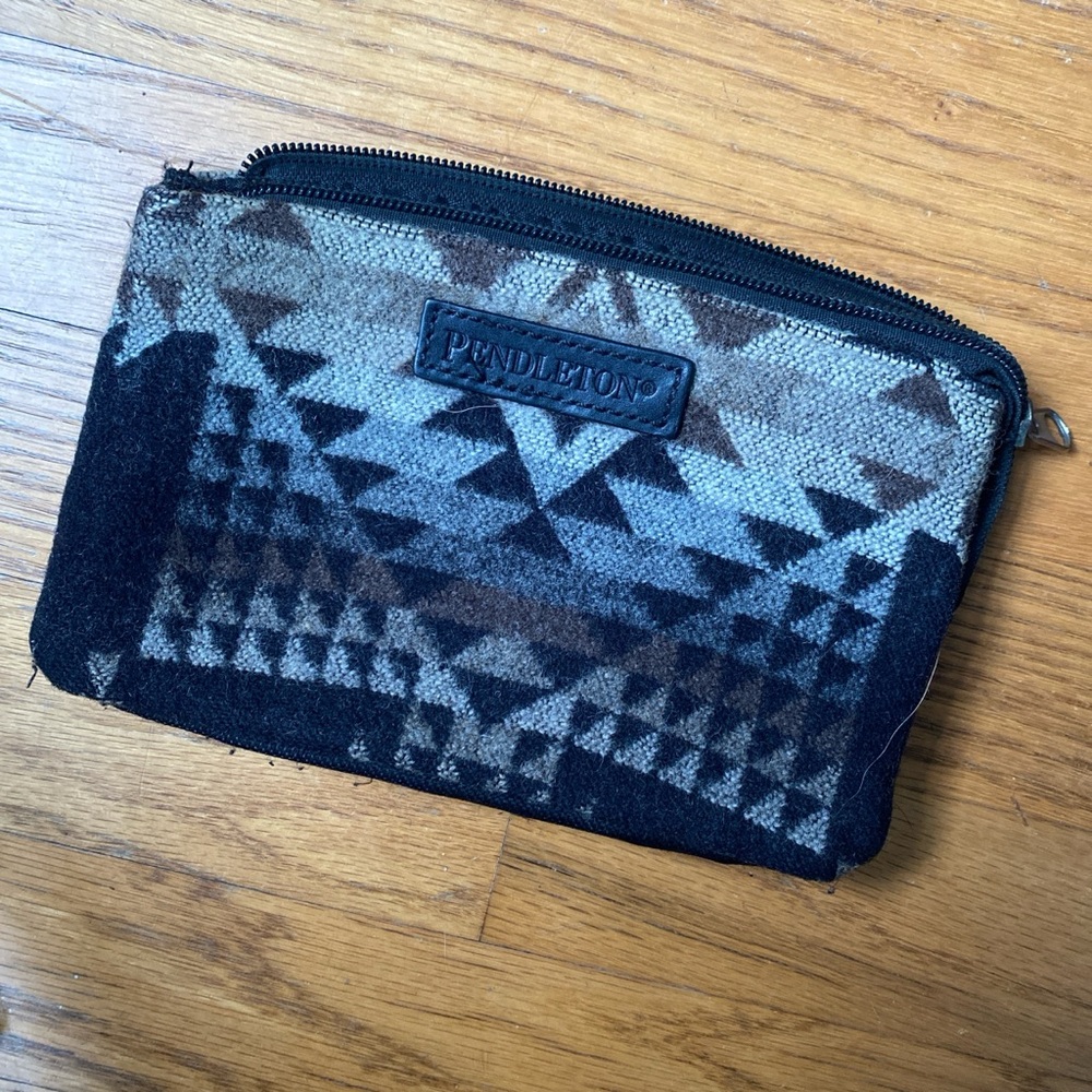 Pendleton Black and Gray Patterned Wool Toiletry Pouch
